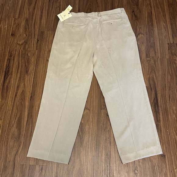 Tommy Bahama Men's St. Thomas T1281 100% Silk Pleated Pants Size 38x34 (38x30) - Picture 3 of 6